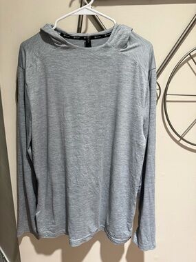Gaiam Men’s Light Gray Hooded Long Sleeve Tee Size L Activewear Athleisure Yoga